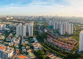 Thủ tướng yêu cầu tiếp tục quyết liệt tháo gỡ khó khăn cho thị trường bất động sản