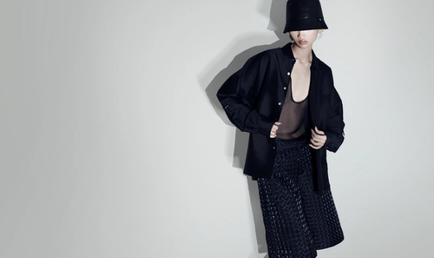 Cong Tri thổi hồn hiện đại vào lụa Lãnh Mỹ A trong bộ sưu tập capsule mới