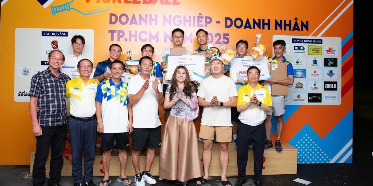 Doanh nhân Sài Gòn rực lửa tinh thần thể thao tại Giải Pickleball Doanh nghiệp – Doanh nhân TP.HCM 2025