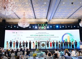 Diễn đàn Thường niên lần thứ 8 (AF8) Định vị thị trường vốn”Vươn tầm Khu vực”