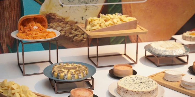 Tôn vinh sự Đa dạng của phô mai châu Âu từ Pháp  cùng với nền ẩm thực địa phương đầy sắc màu