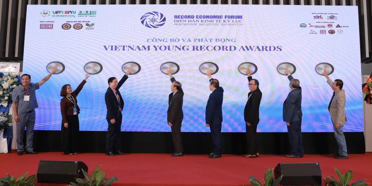 Định hướng cốt lõi kiến tạo giá trị bền vững “ứng dụng công nghệ để tạo ra những sản phẩm thương mại có giá trị kinh tế vượt trội”