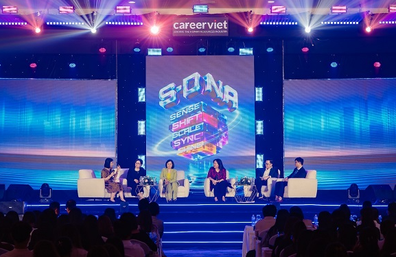 2.150 Chuyên Gia Hội Tụ Tại Holistic Excellence S-DNA by CareerViet: Giải Mã Bài Toán Nhân Sự Thời Đại AI Bằng Dữ Liệu Thực Chiến