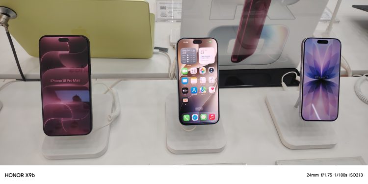 24hStore mở bán iPhone Duo chính thức lên kệ tại 14 chị nhánh TP.HCM